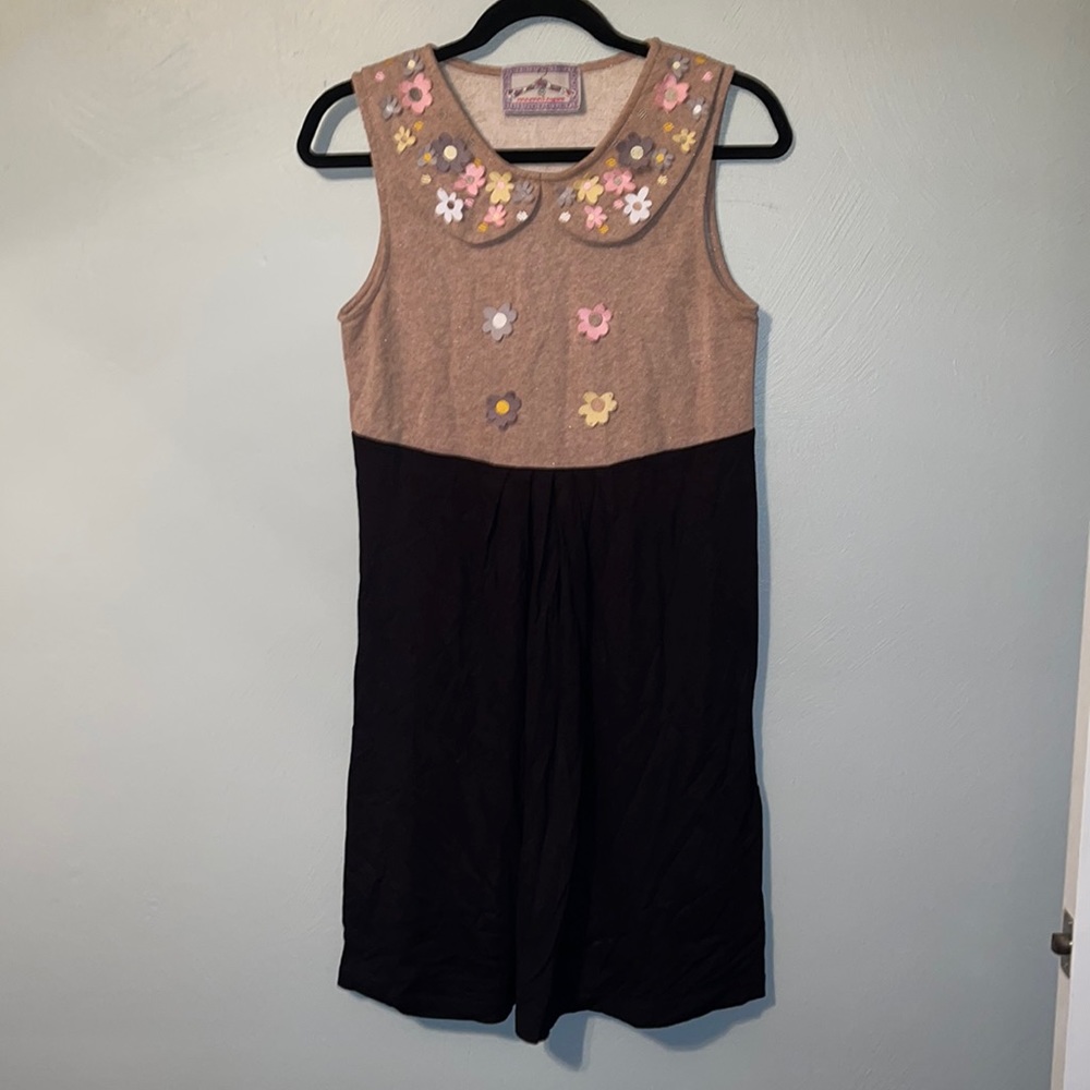 E. Mamatayoe dress size medium like new